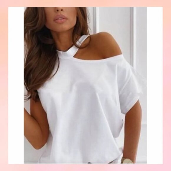 Tops - Stylish White One-Shoulder Casual Tee – Chic & Trendy